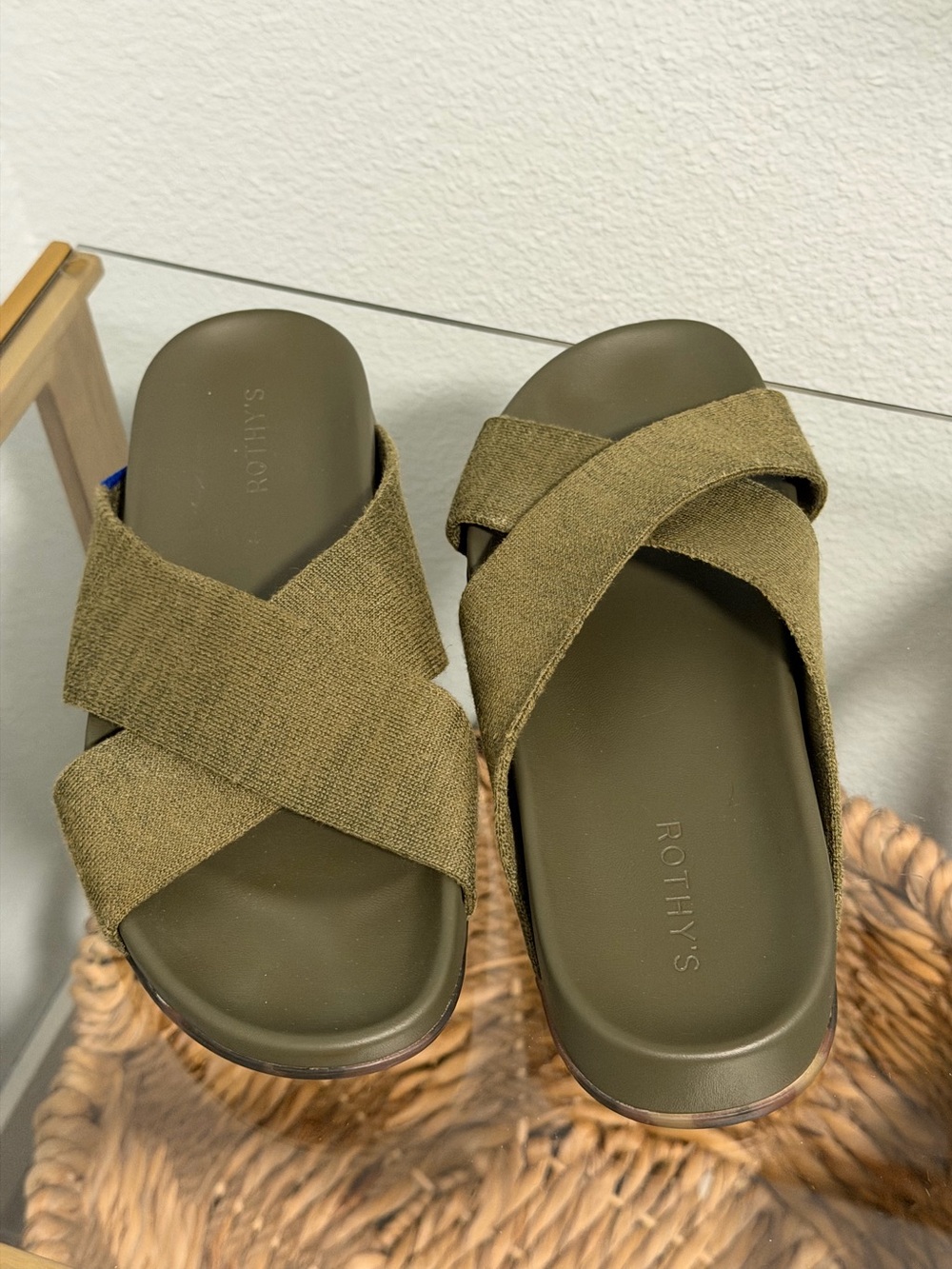 Rothy's The Weekend Slide Sandals in Olive Green Knit Crisscross Tortoise Sz 10